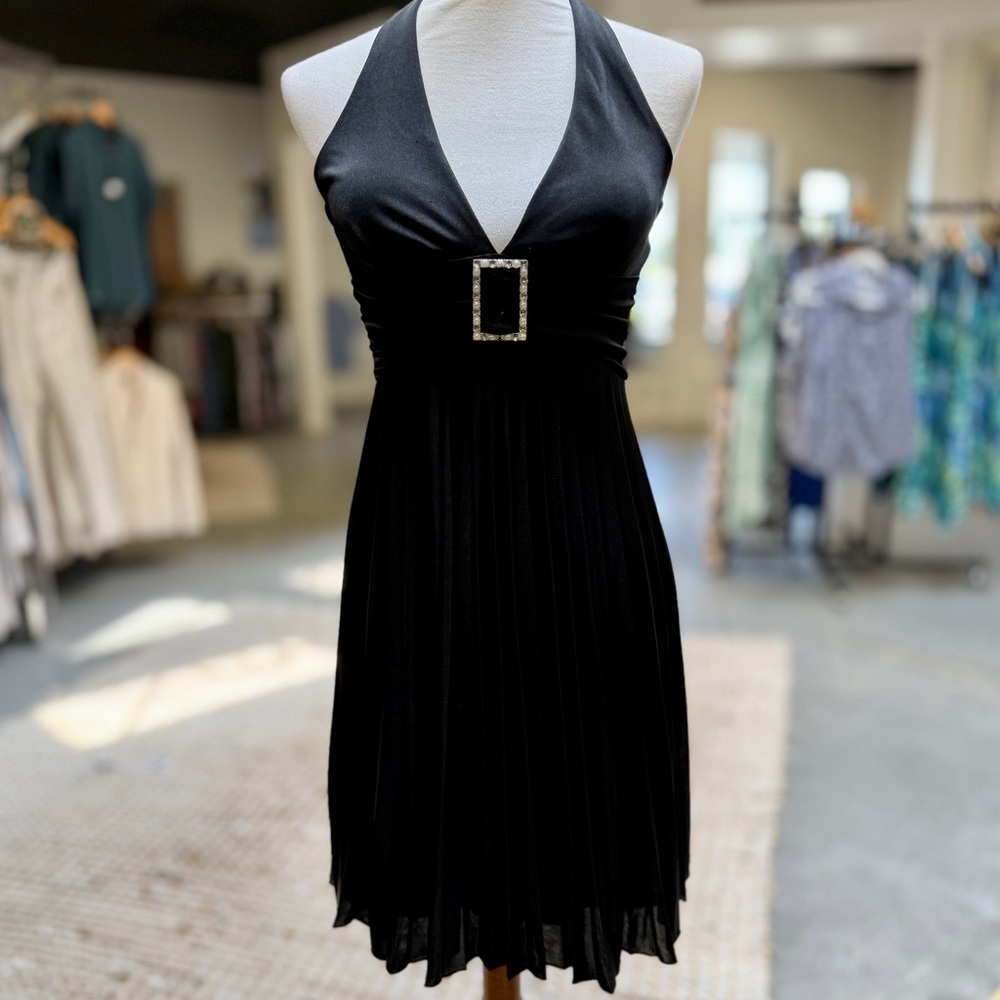 Chic Black Halter Dress with Embellished Buckle